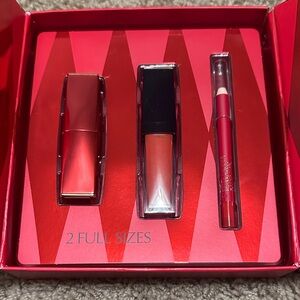 Estée Lauder Lady Luck Red Lips gift set